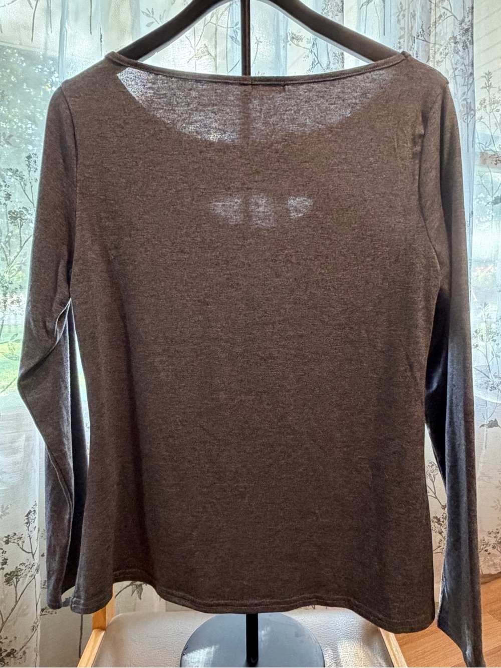 Arolina Womens Charcoal Gray Long Sleeve Keyhole Cutout Top Size Large NWT - Picture 3 of 3